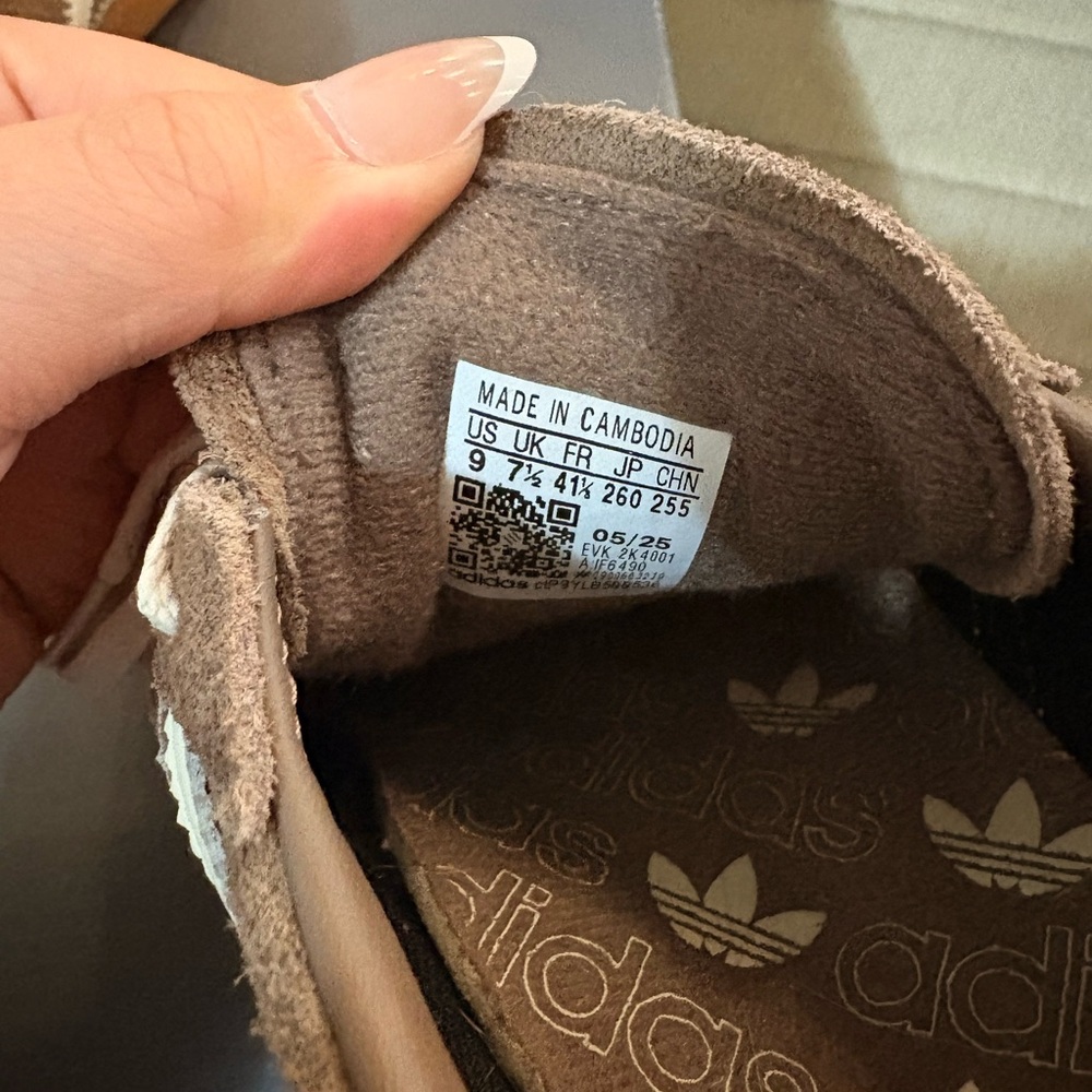 Adidas Spezial Brown and Cream Sneakers - Picture 6 of 7